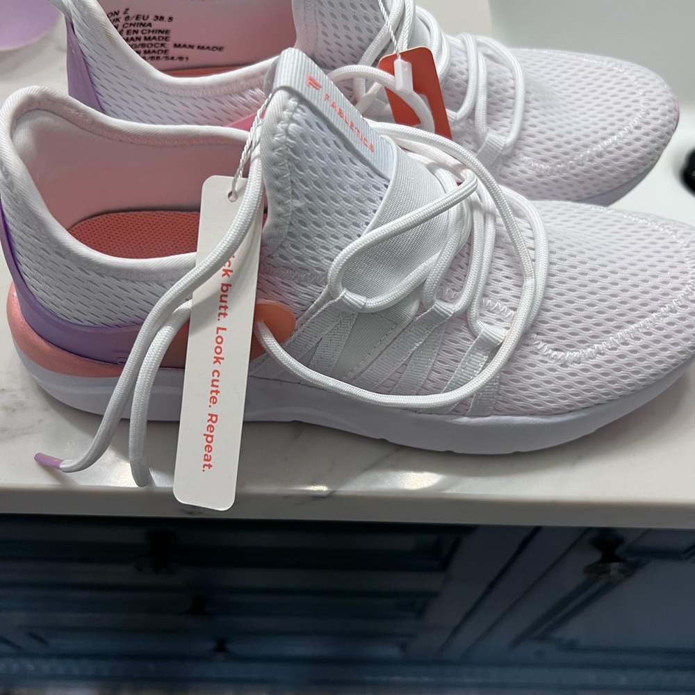 Fabletics sz8 sneakers